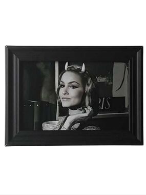The Twilight Zone Devil Girl Vintage Episode Tv cute retro punk art Nostalgia